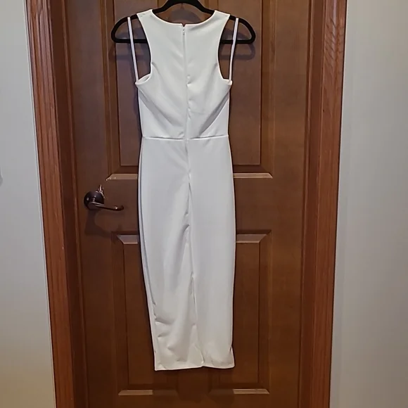White cross top dress - Picture 6 of 7